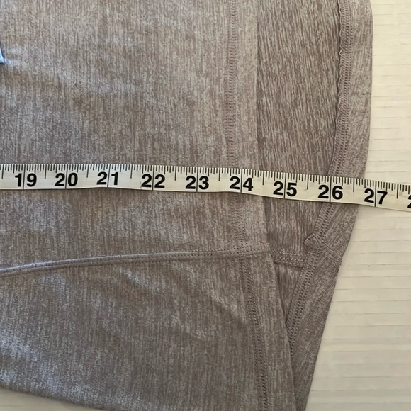 Reebok Gray 1/2 Zip Top Womens Size L All Around Vector Lightweight Soft Layer - Picture 8 of 15